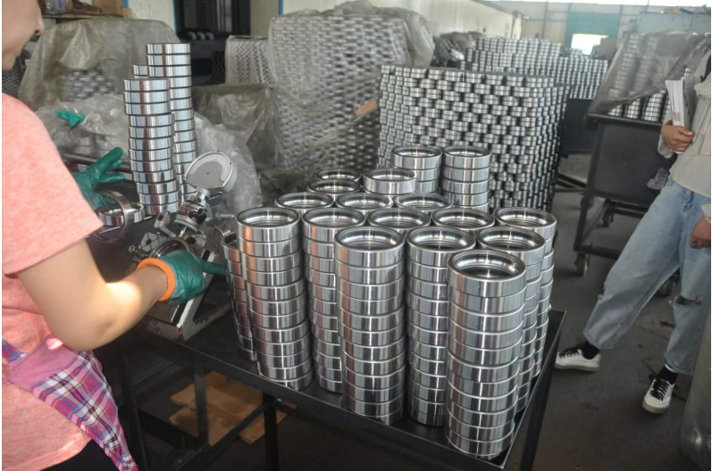 Precision angular contact ball bearing characteristics